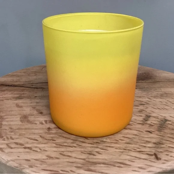 🟠 Lumalight - Sunshine & Pineapples scented candle - Never Used - Like New 16 oz - Picture 2 of 9